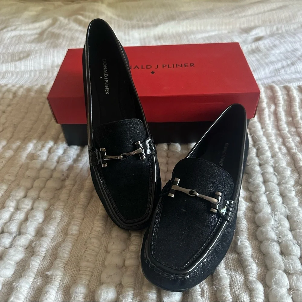 NEW Donald J Pliner Loafers - Picture 1 of 10